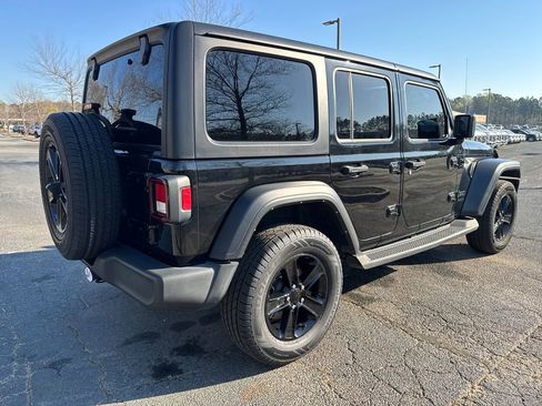 Used 2022 Jeep Wrangler Unlimited Sport image 6