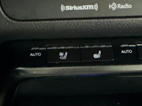 Used 2019 Lexus UX 250h image 3