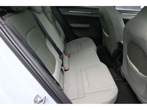 New 2026 Volvo EX30 Plus w/ Protection Package Premier AWD/4WD image 16