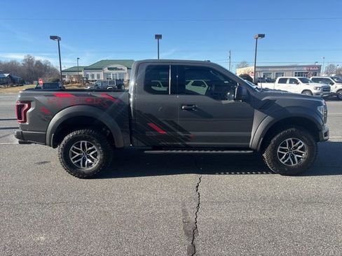 Used 2018 Ford F150 Raptor w/ Equipment Group 801A Mid image 7