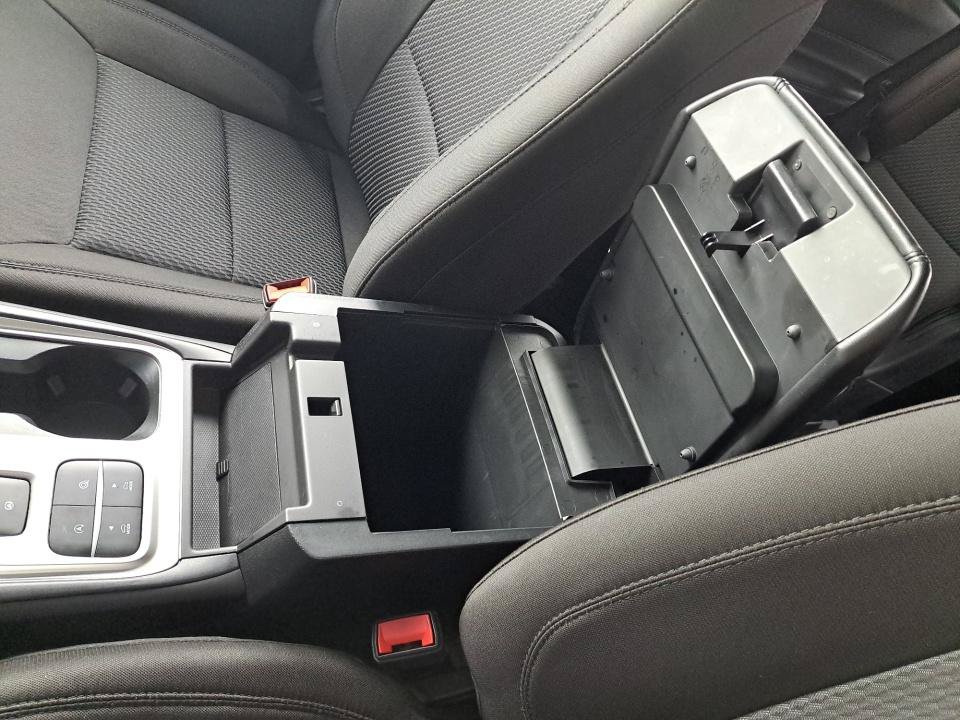 Used 2023 Ford Explorer XLT RWD image 34