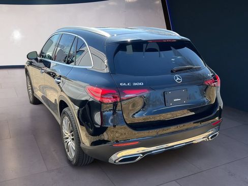 New 2026 Mercedes-Benz GLC 300 4MATIC image 2
