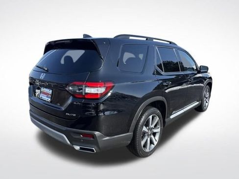 Certified 2023 Honda Pilot Elite image 5