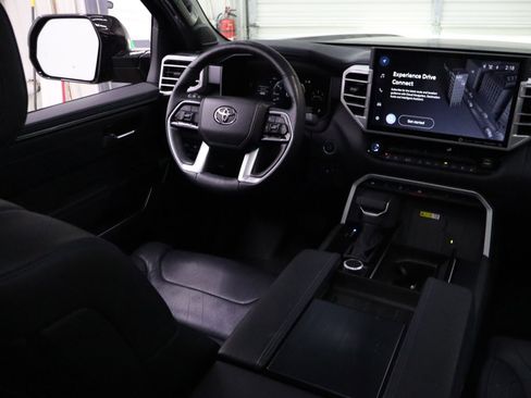 Used 2023 Toyota Tundra Platinum image 26
