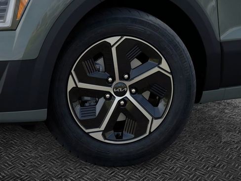 New 2026 Kia Niro EX FWD image 9