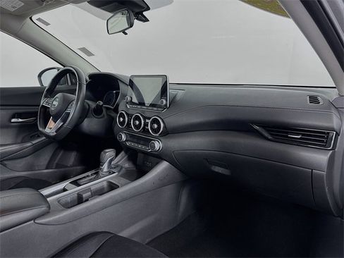 Used 2021 Nissan Sentra SV image 27