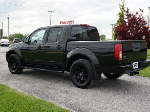 Used 2020 Nissan Frontier SV w/ Midnight Edition Floor Mats AWD/4WD image 18