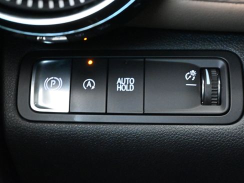 Used 2026 Chevrolet Equinox ACTIV w/ Convenience Package III FWD image 27