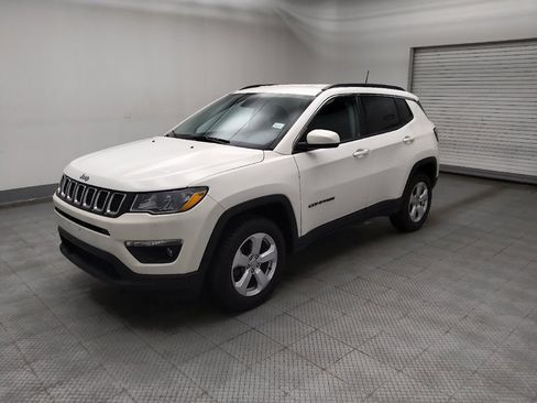 Used 2019 Jeep Compass Latitude w/ Popular Equipment Group image 2