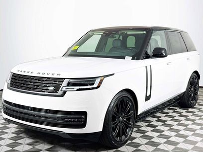 New 2025 Land Rover Range Rover SE