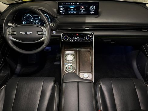 Used 2022 Genesis GV80 2.5T w/ Prestige Package 05 RWD image 12