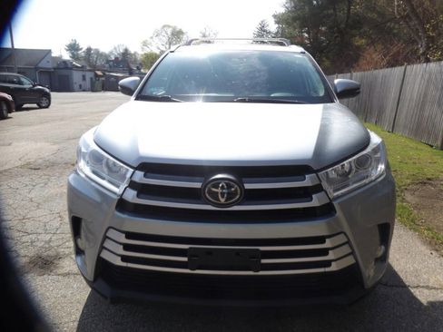 Used 2018 Toyota Highlander XLE image 7