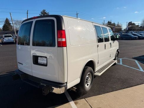 Used 2024 Chevrolet Express 2500 w/ Driver Convenience Package image 4