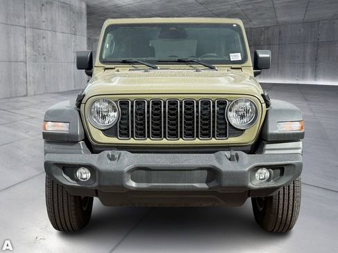 Used 2025 Jeep Wrangler Sport S image 5