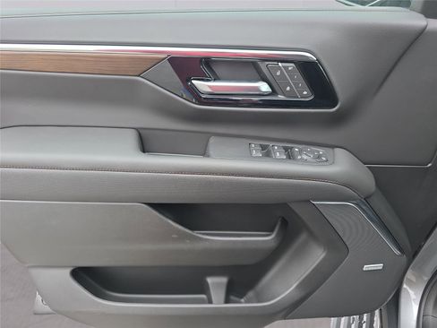 New 2026 Chevrolet Tahoe High Country image 17