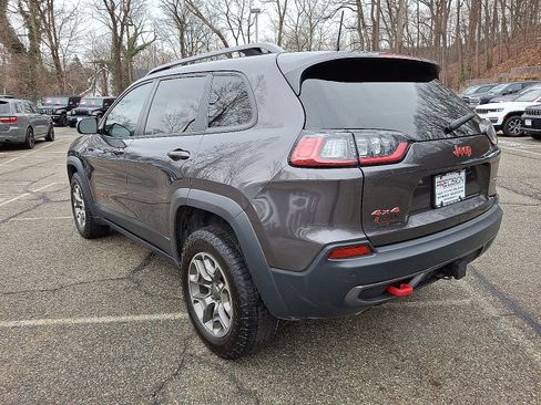 Used 2020 Jeep Cherokee Trailhawk w/ Cold Weather Group AWD/4WD image 5
