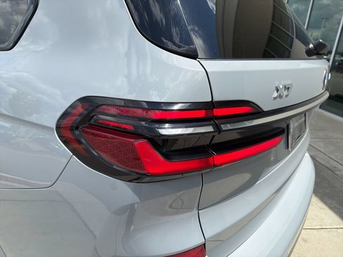 Used 2023 BMW X7 M60i AWD/4WD image 15