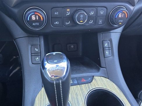 Used 2018 GMC Acadia Denali w/ Technology Package image 13