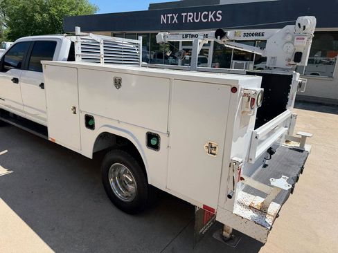 Used 2022 Ford F350 XL w/ Power Equipment Group image 19