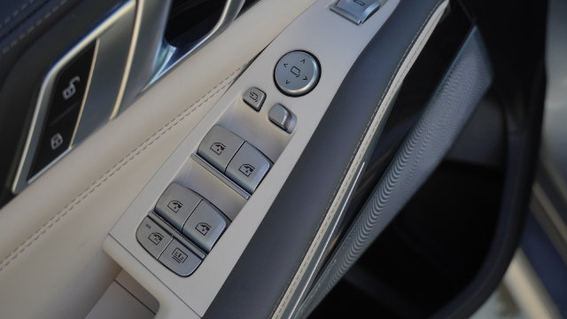 Used 2024 BMW X7 xDrive40i w/ Executive Package AWD/4WD image 23