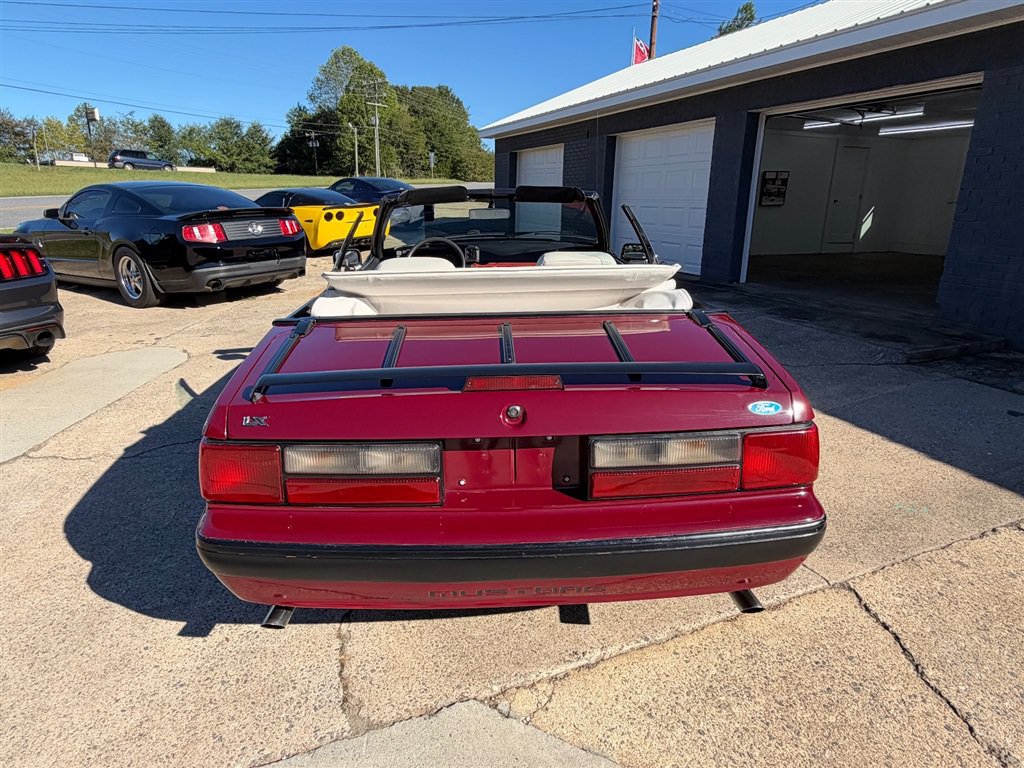 Used 1989 Ford Mustang LX RWD image 10