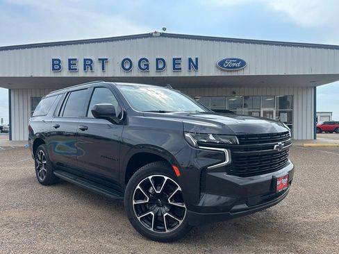 Used 2024 Chevrolet Suburban RST RWD image 1