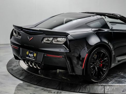 Used 2016 Chevrolet Corvette Z06 w/ 2LZ Preferred Equipment Group RWD image 23