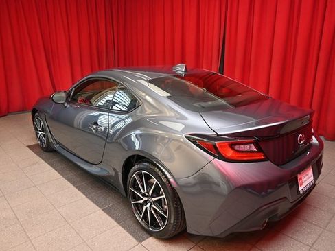 Certified 2025 Toyota GR86 w/ ALL Weather Mat Package (TMS) image 7