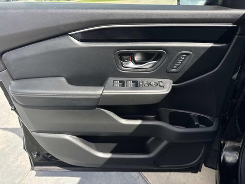 Used 2025 Honda Pilot EX-L image 19