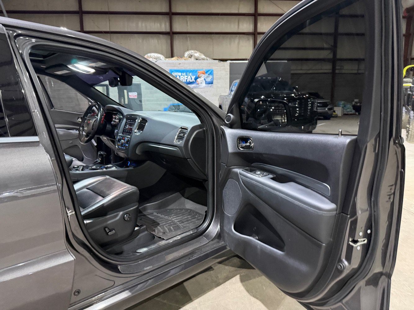Used 2020 Dodge Durango R/T w/ Blacktop Package AWD/4WD image 26