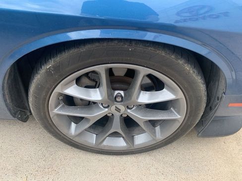 Used 2022 Dodge Challenger GT image 2