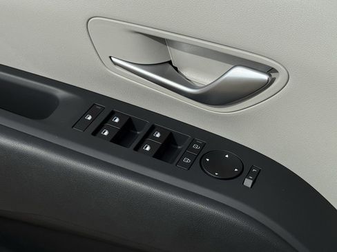 New 2026 Hyundai Tucson SE image 19