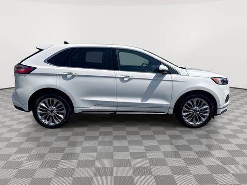 Used 2024 Ford Edge Titanium w/ Titanium Elite Package AWD/4WD image 9