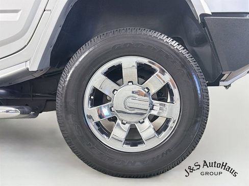 Used 2009 HUMMER H2 Luxury AWD/4WD image 38