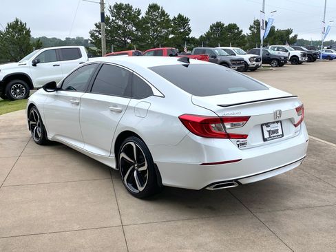 Used 2022 Honda Accord Sport image 4
