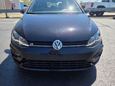 Used 2019 Volkswagen Golf R 4-Door image 2