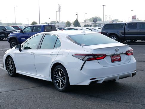 Certified 2023 Toyota Camry SE FWD image 5