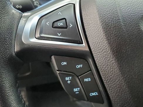 Used 2023 Ford Edge SEL image 28