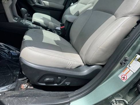 Used 2018 Subaru Forester 2.5i Limited AWD/4WD image 6