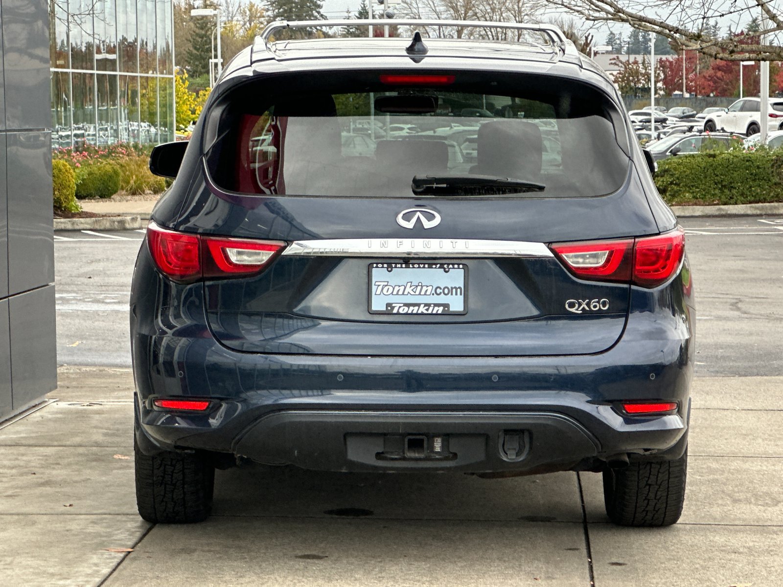Used 2016 INFINITI QX60 Luxe w/ Deluxe Technology Package AWD/4WD image 5