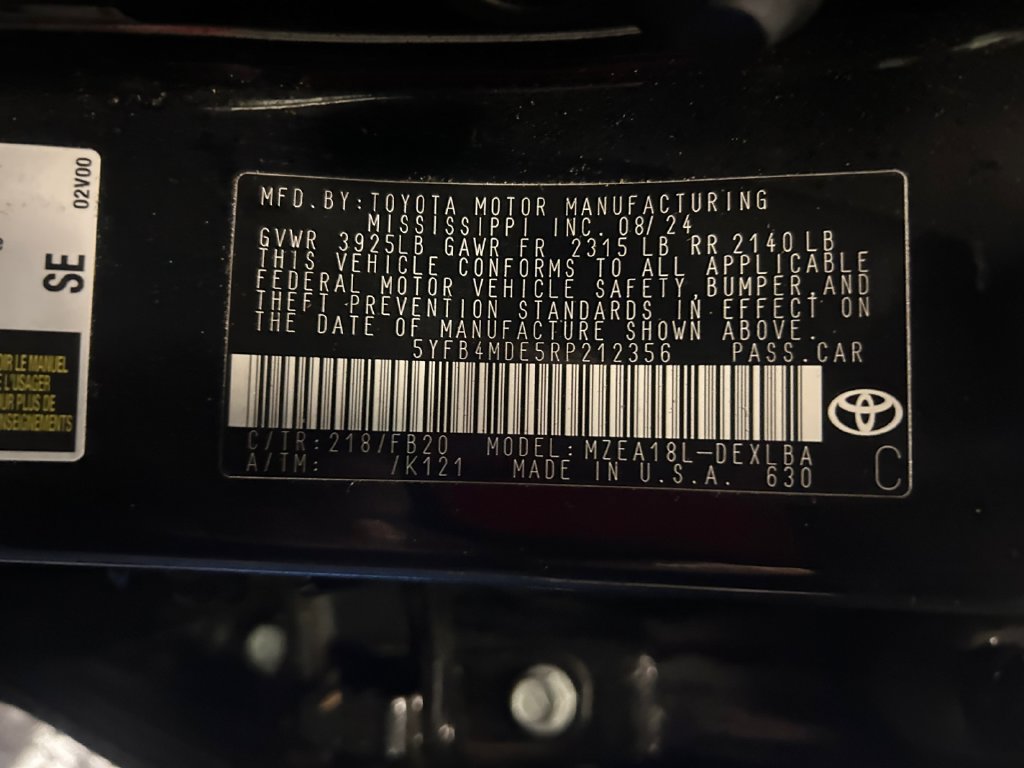 Used 2024 Toyota Corolla LE FWD image 11