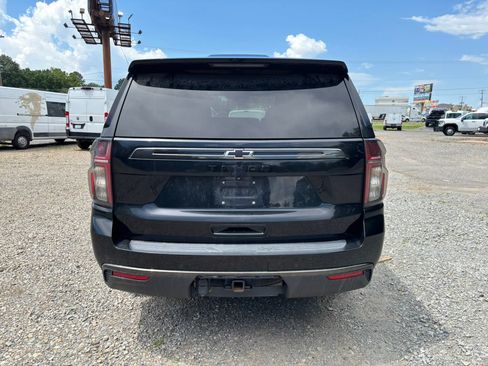 Used 2021 Chevrolet Tahoe Z71 w/ Luxury Package AWD/4WD image 3