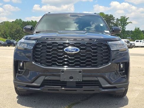 Used 2025 Ford Explorer ST-Line w/ Premium Package RWD image 8