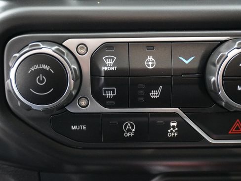 Used 2023 Jeep Wrangler Sport AWD/4WD image 21