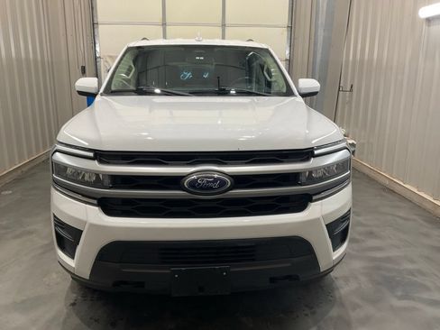 Used 2022 Ford Expedition XLT AWD/4WD image 5