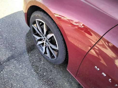 Used 2018 Chevrolet Malibu LT w/ Leather Package image 21