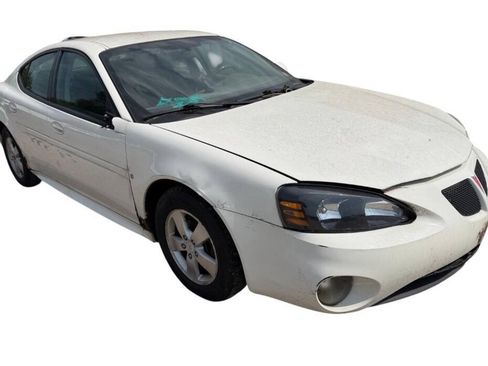 Used 2008 Pontiac Grand Prix w/ Preferred Package FWD image 8