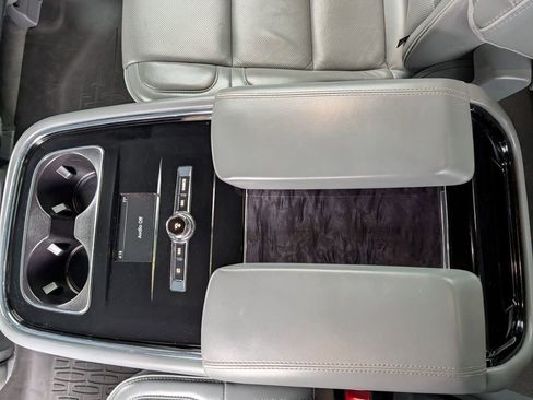 Used 2019 Lincoln Navigator L Reserve w/ Cargo Package AWD/4WD image 17