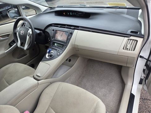 Used 2010 Toyota Prius Three image 22