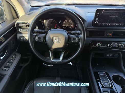 Certified 2025 Honda Pilot EX-L image 12